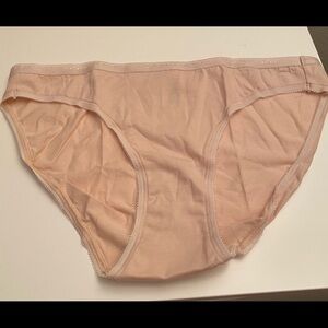 NWT Victoria’s Secret bikini